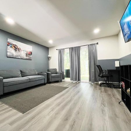 The Lux 28 Tvs Every Room Free Wifi Atlanta Esterno foto